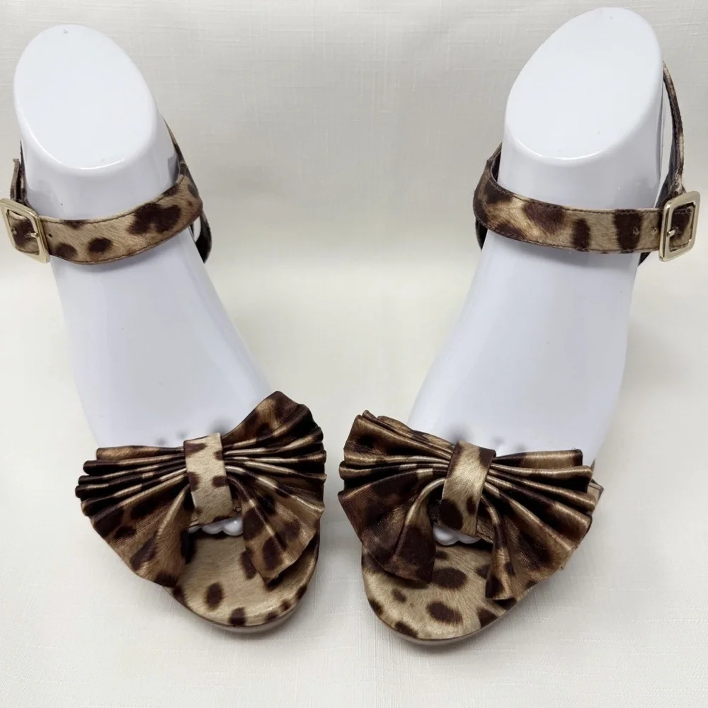 Gianni Bini animal Print silk platform High Heel Sandals size 8.5